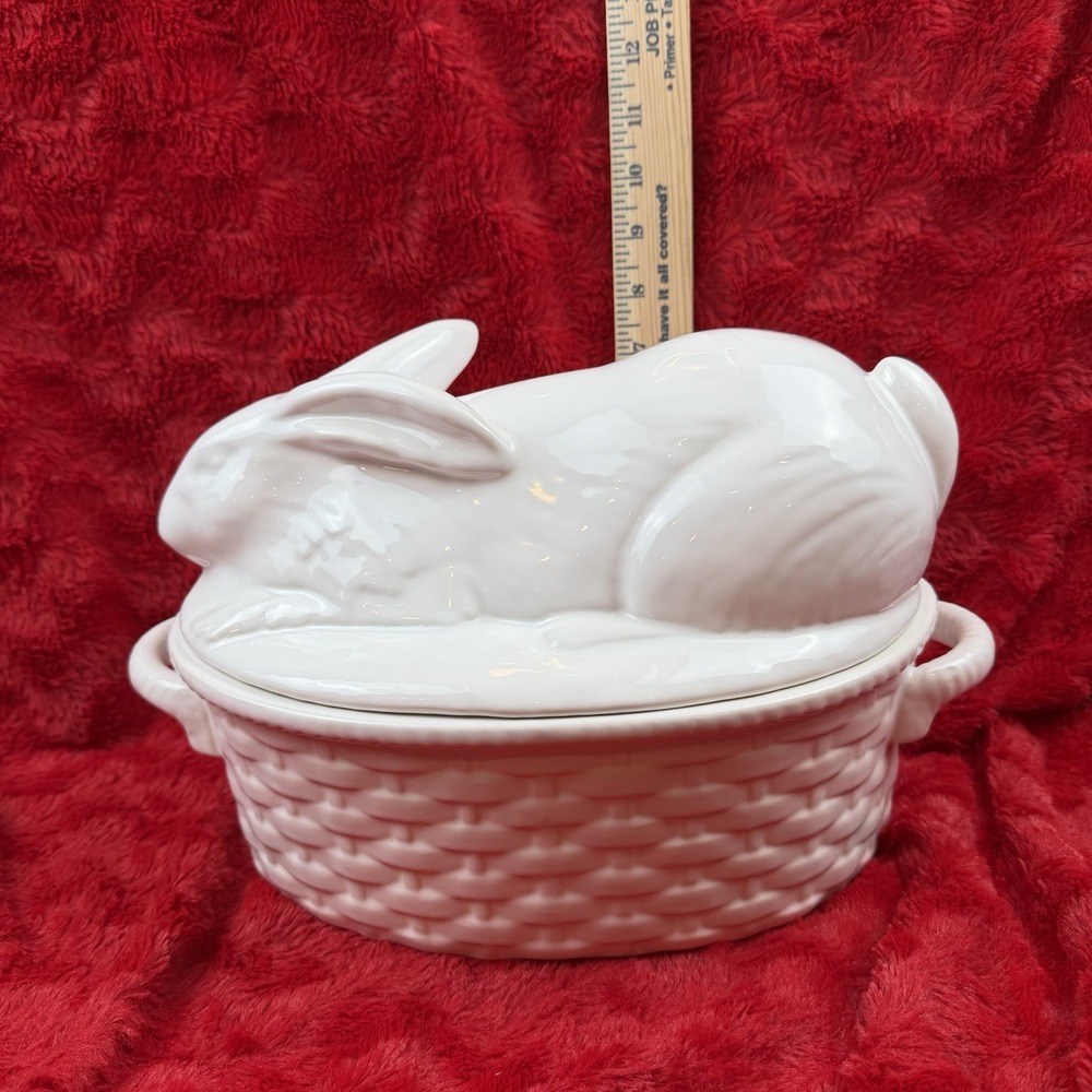 Bordallo Pinheiro White Rabbit Tureen Basketweave Ceramic Serving Dish Portugal - Picture 11 of 11